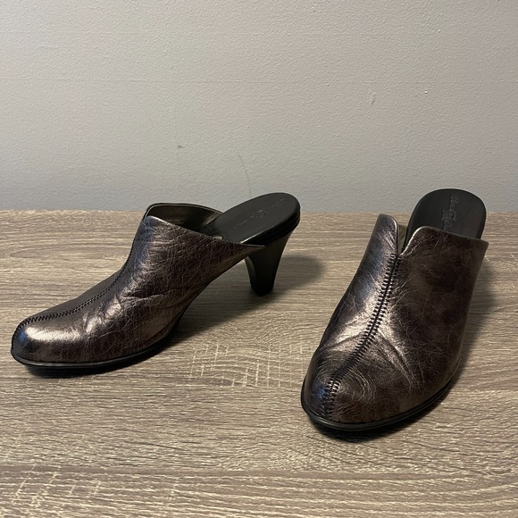 Børn Shoes - Born BOC Women's Shoes Size 9 Metallic Gray Leather Slip On Mules Casual Heels